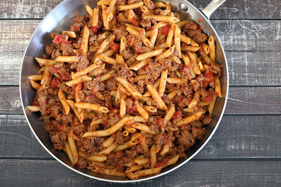 Ground beef pasta skillet