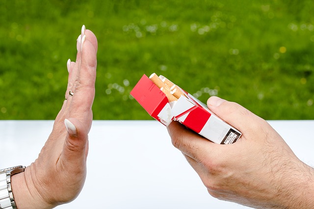 Hand rejecting cigarettes